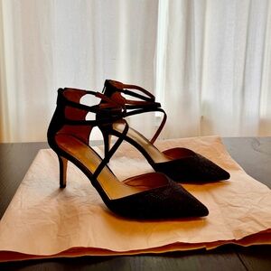 Belle Badgley Mischka black strappy heels size 8.5